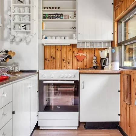 Elfrieda - 1-6km From The Sea By Interhome Feriehus