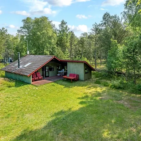 Elfrieda - 1-6km From The Sea By Interhome Nyaraló *